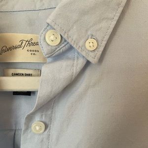 Universal Thread Long Sleeved Collared Button-Down Shirt